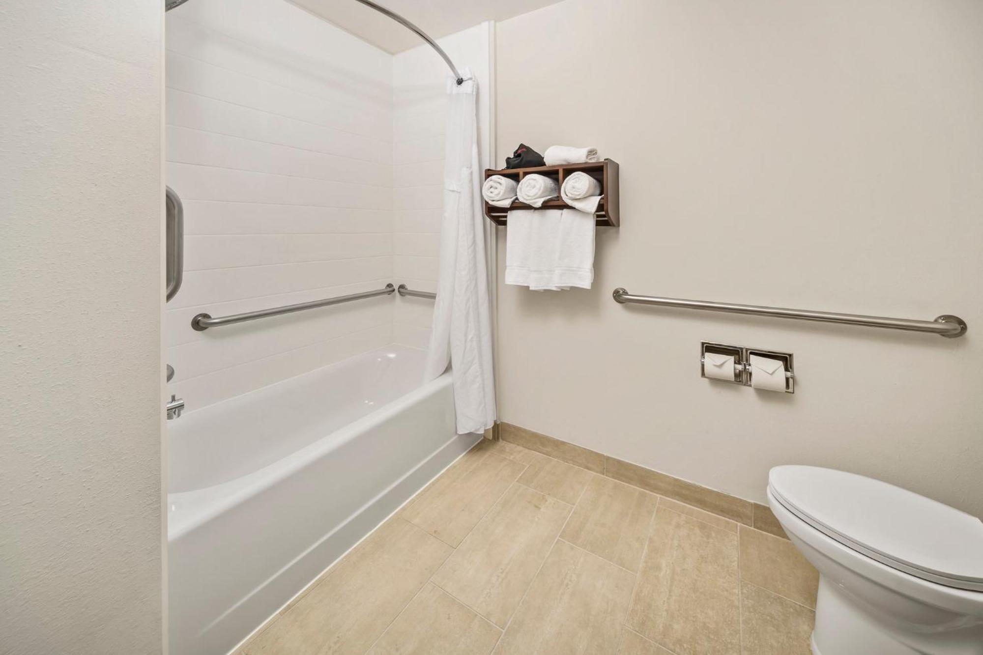 Holiday Inn Express Chicago Northwest-Vernon Hills By Ihg Kültér fotó