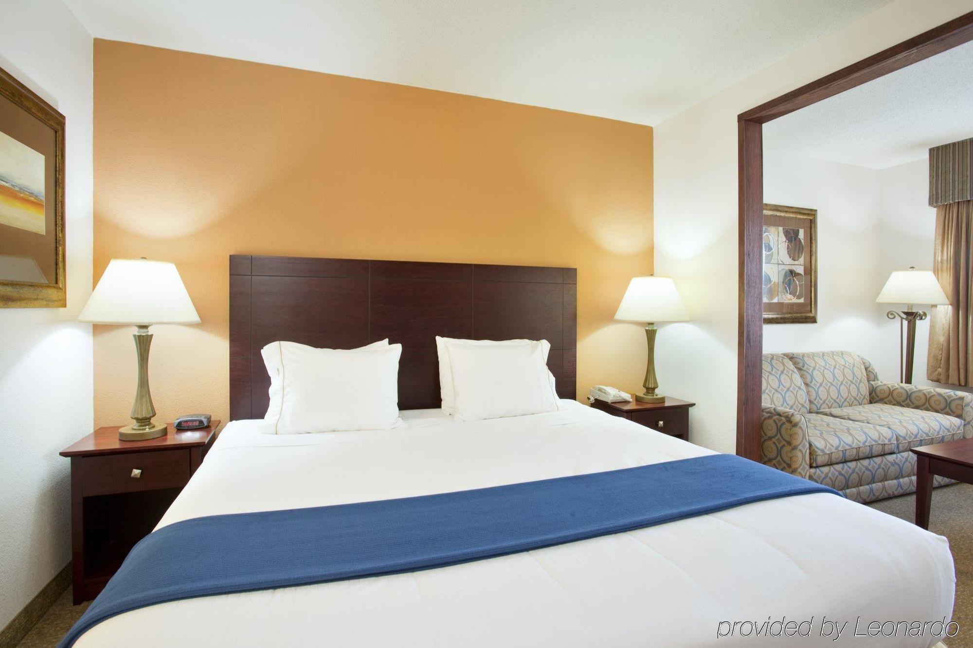 Holiday Inn Express Chicago Northwest-Vernon Hills By Ihg Szoba fotó