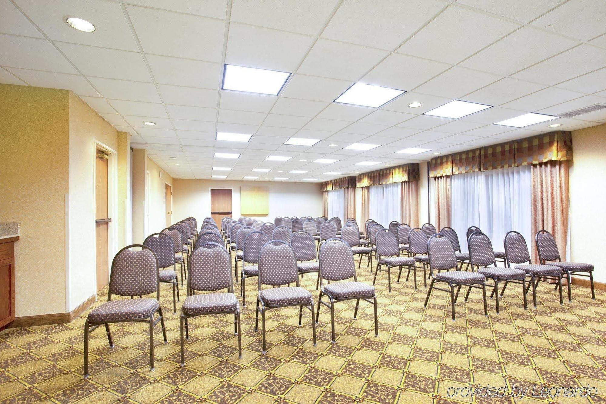 Holiday Inn Express Chicago Northwest-Vernon Hills By Ihg Kültér fotó